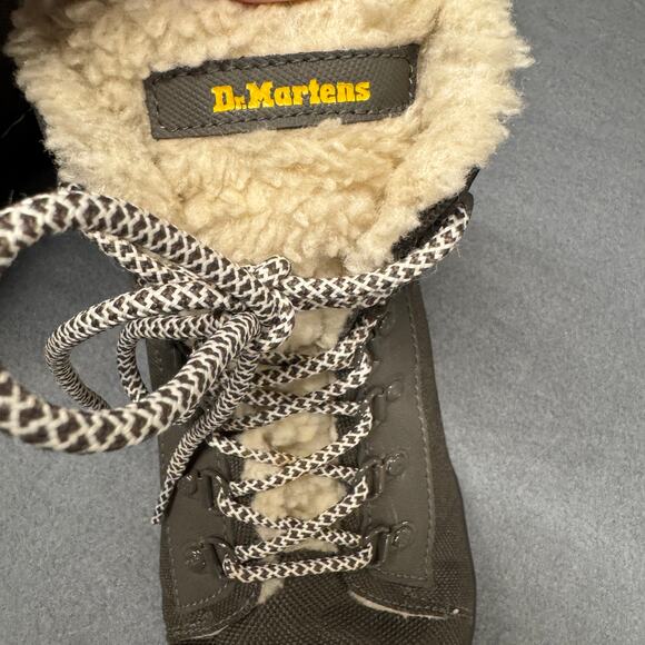 Dr Doc Martens Boots Womens 10 Combs Gunmetal Fray Faux Fur Lined Lace Up - Picture 11 of 12